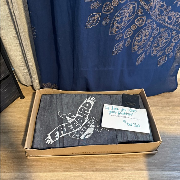 Freebird by Steven Boots- COAL - Size: 7 - Picture 9 of 9